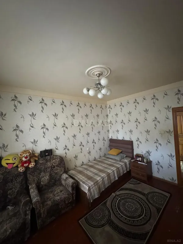 Satılır 5 otaqlı mənzil 110 m²