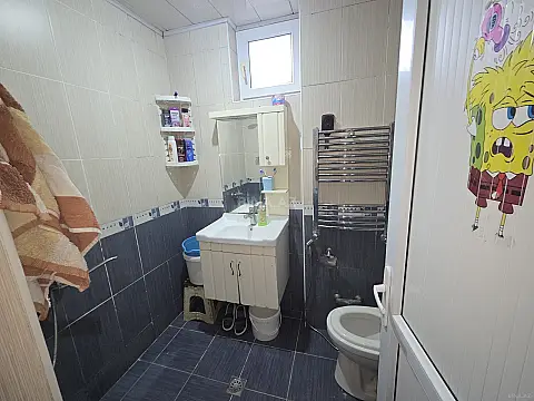 Satılır 9 otaqlı həyət evi 350 m²