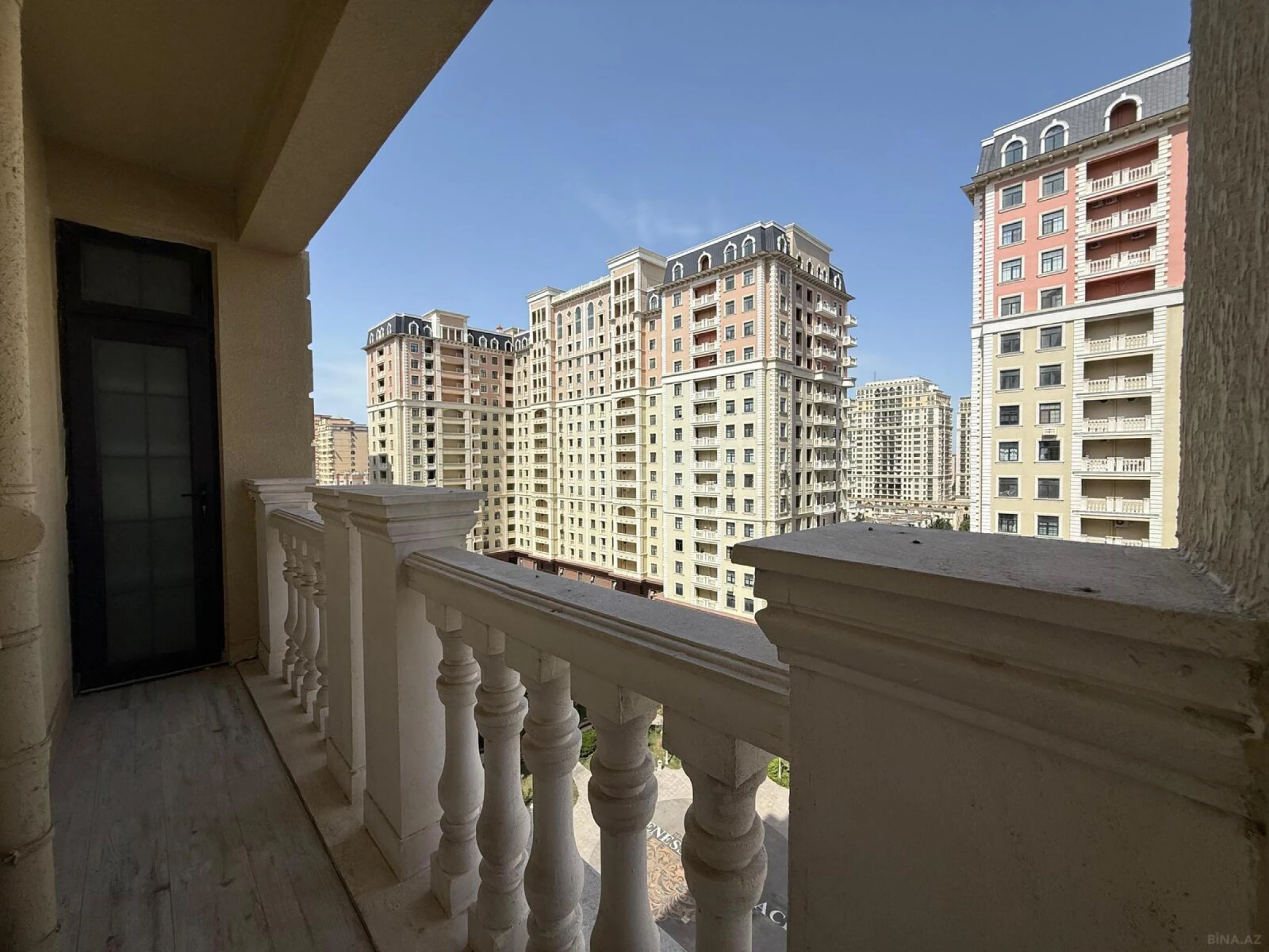 Satılır 3 otaqlı mənzil 95 m²