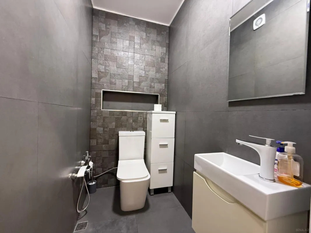 Satılır 3 otaqlı mənzil 95 m²