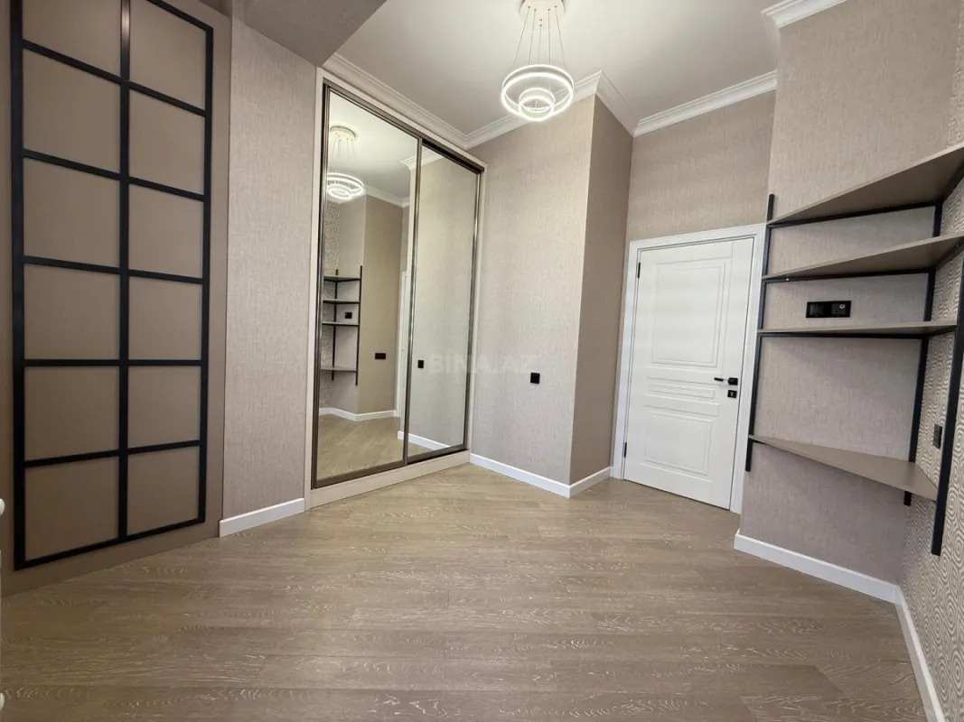 Satılır 3 otaqlı mənzil 95 m²