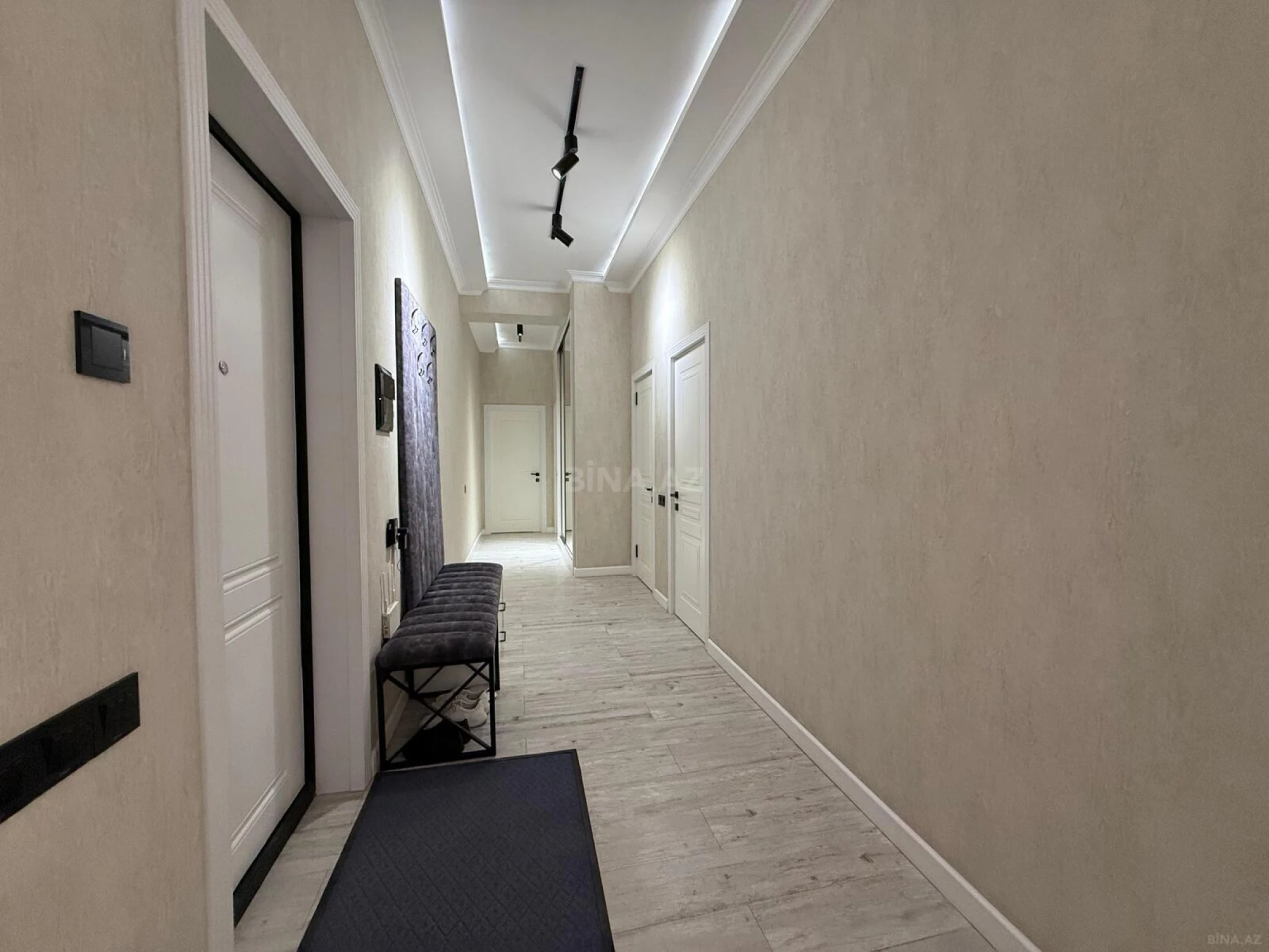 Satılır 3 otaqlı mənzil 95 m²