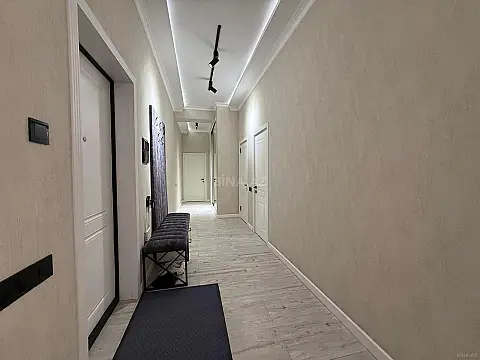 Satılır 3 otaqlı mənzil 95 m²