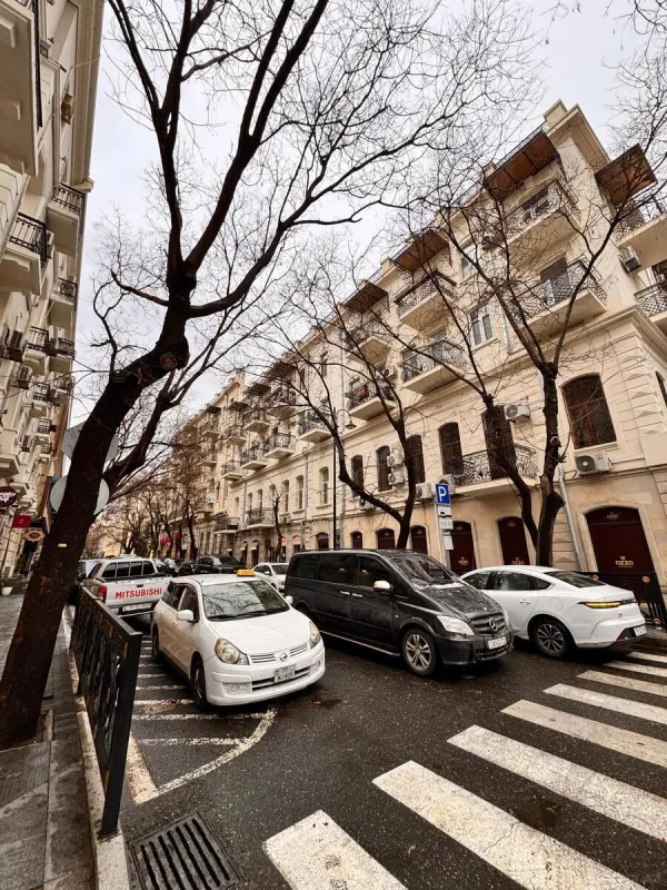 Kirayə verilir obyekt 130 m²