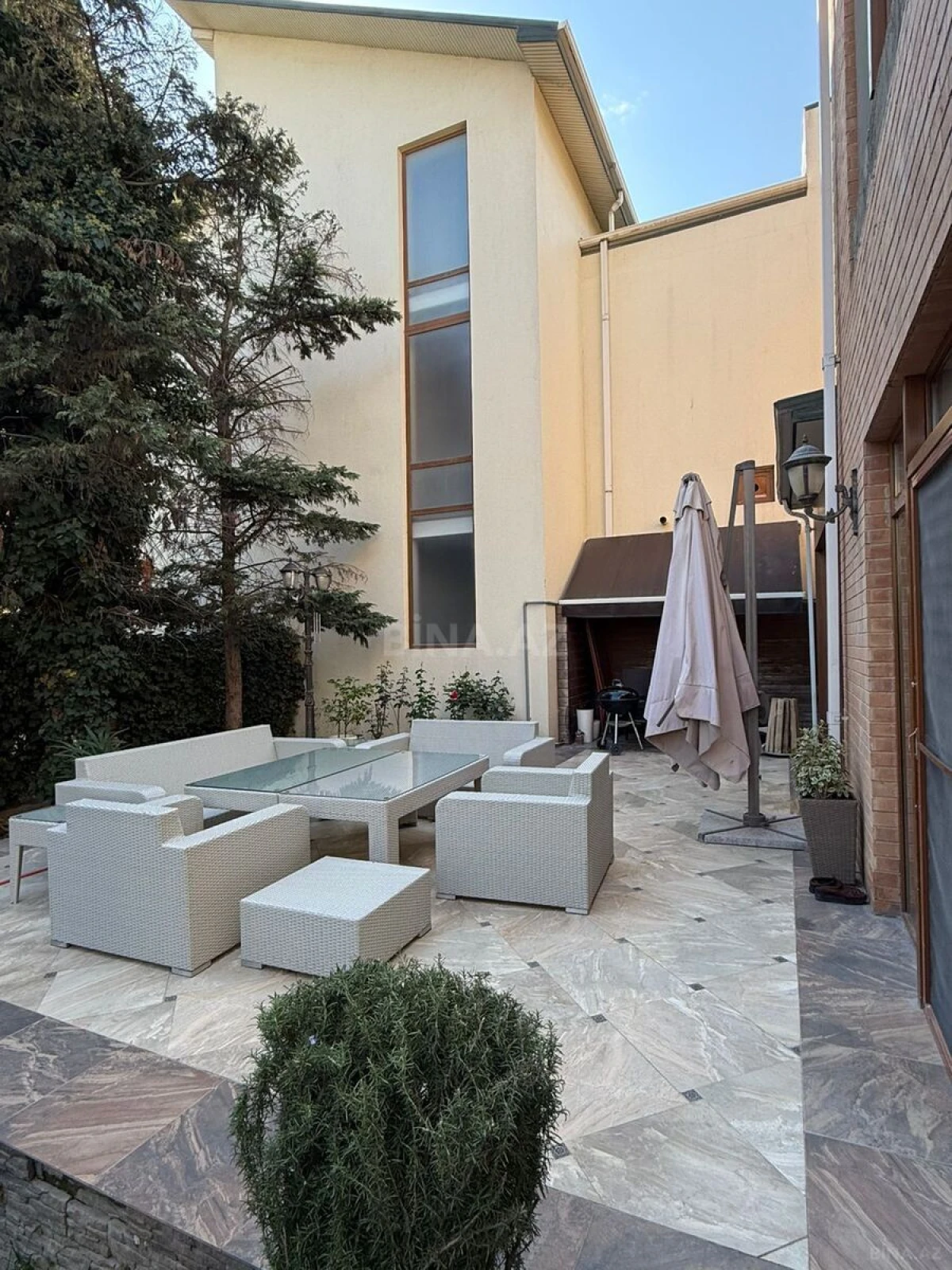 Kirayə verilir 5 otaqlı həyət evi 450 m²