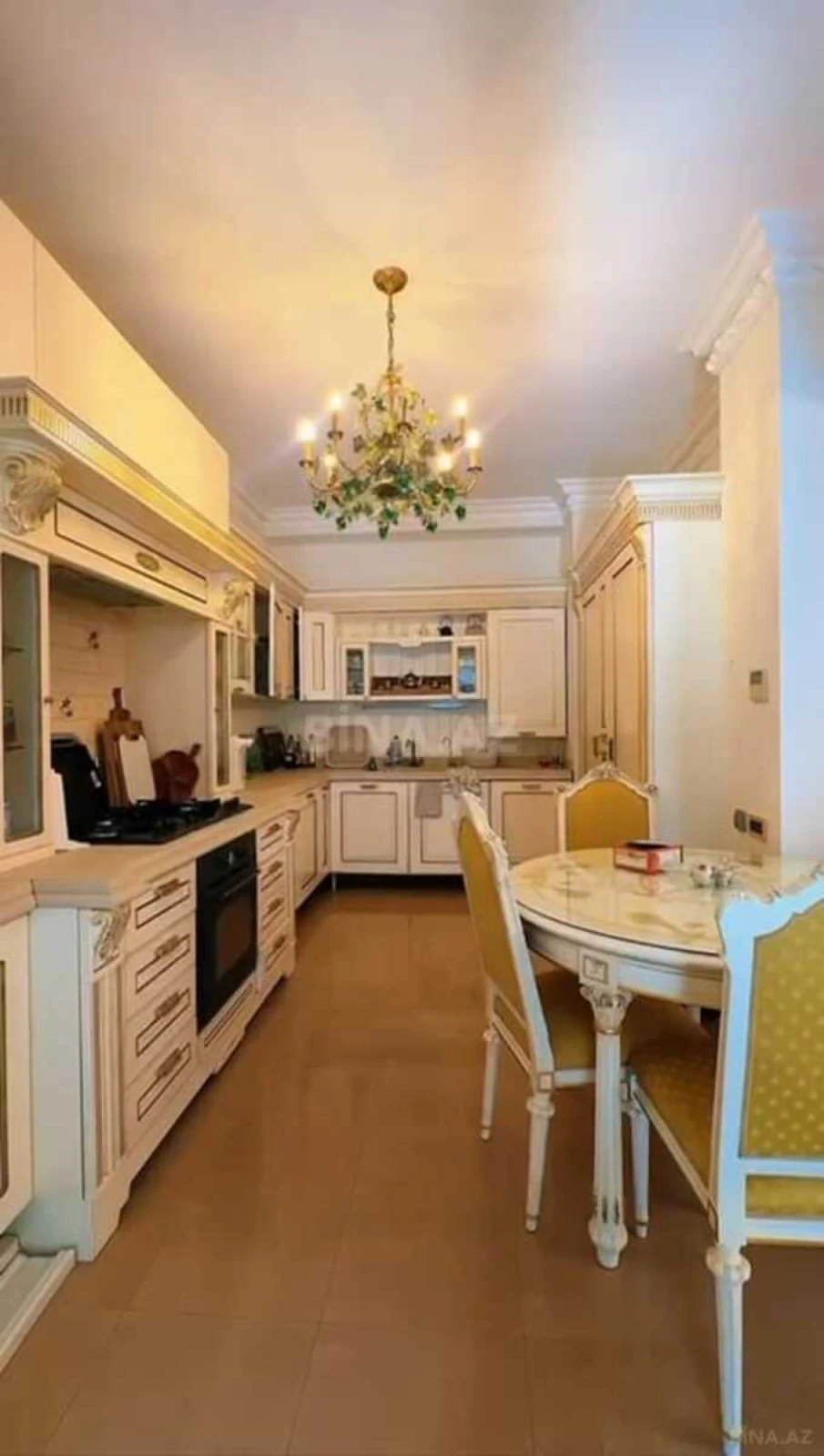 Kirayə verilir 5 otaqlı həyət evi 450 m²