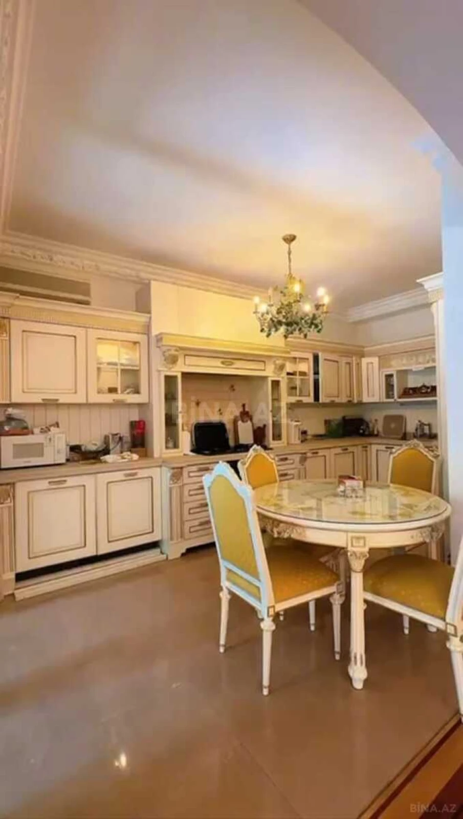 Kirayə verilir 5 otaqlı həyət evi 450 m²