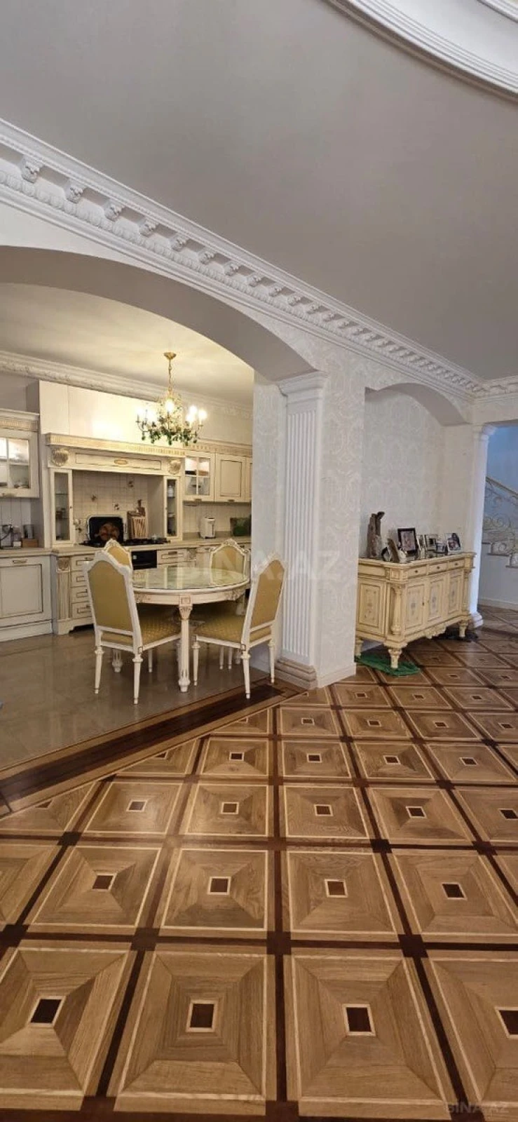 Kirayə verilir 5 otaqlı həyət evi 450 m²