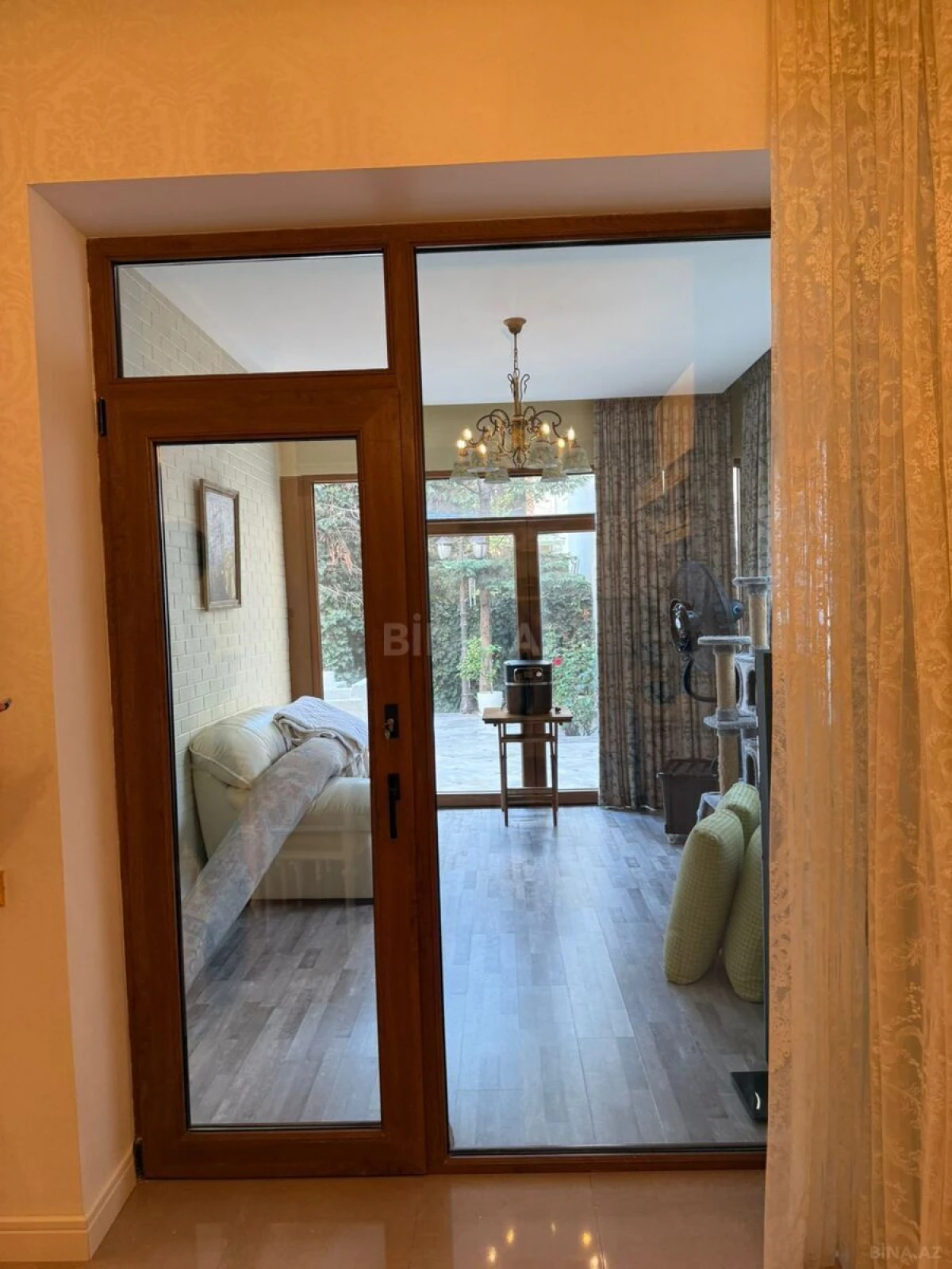 Kirayə verilir 5 otaqlı həyət evi 450 m²