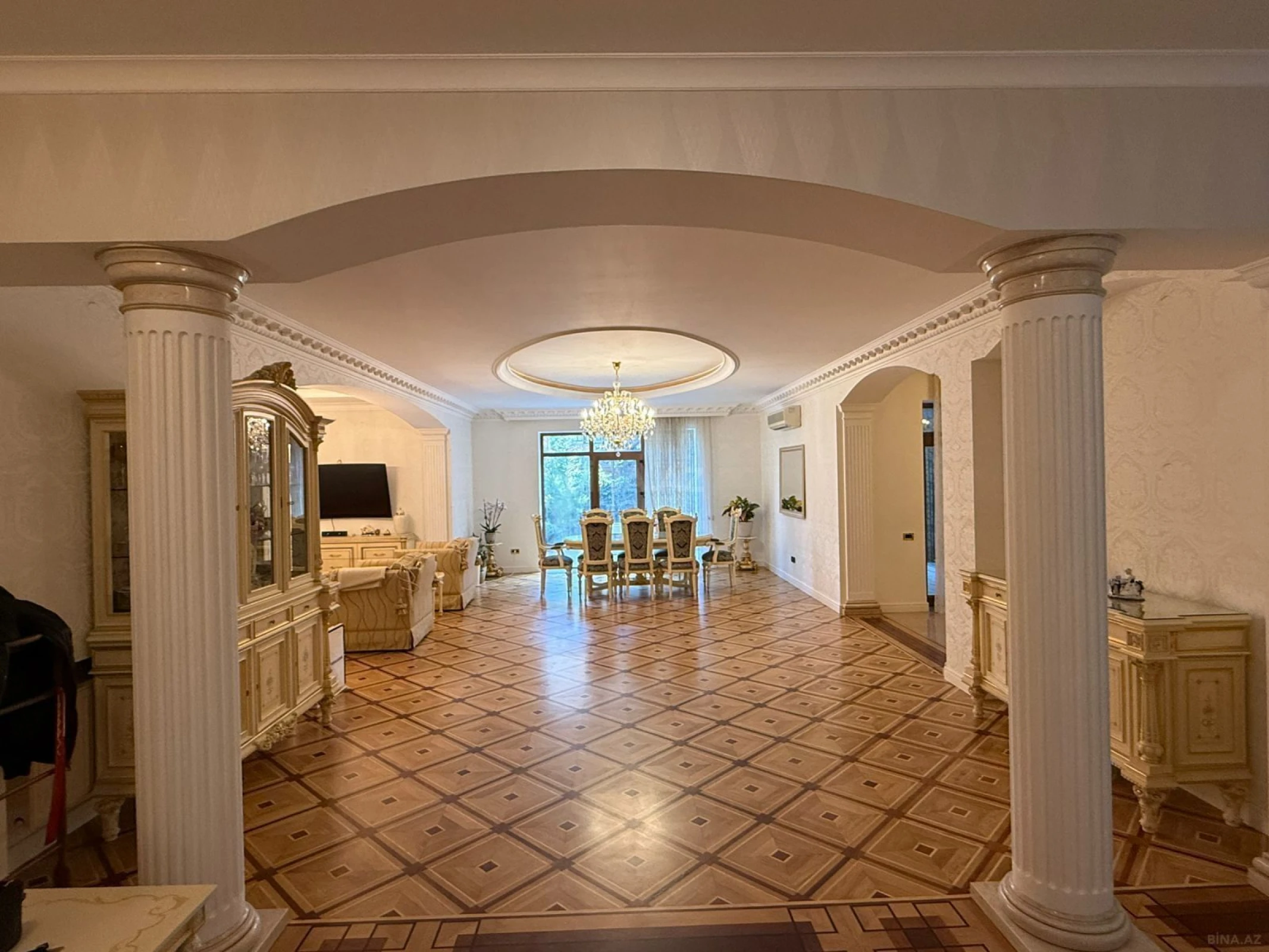 Kirayə verilir 5 otaqlı həyət evi 450 m²