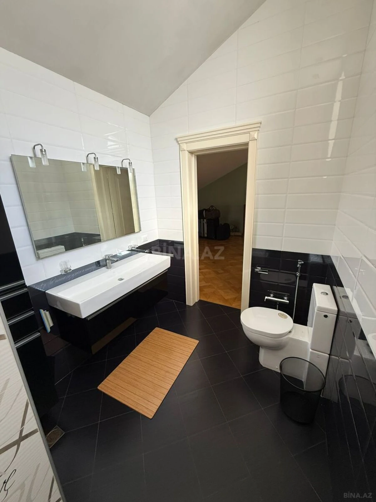 Kirayə verilir 5 otaqlı həyət evi 450 m²