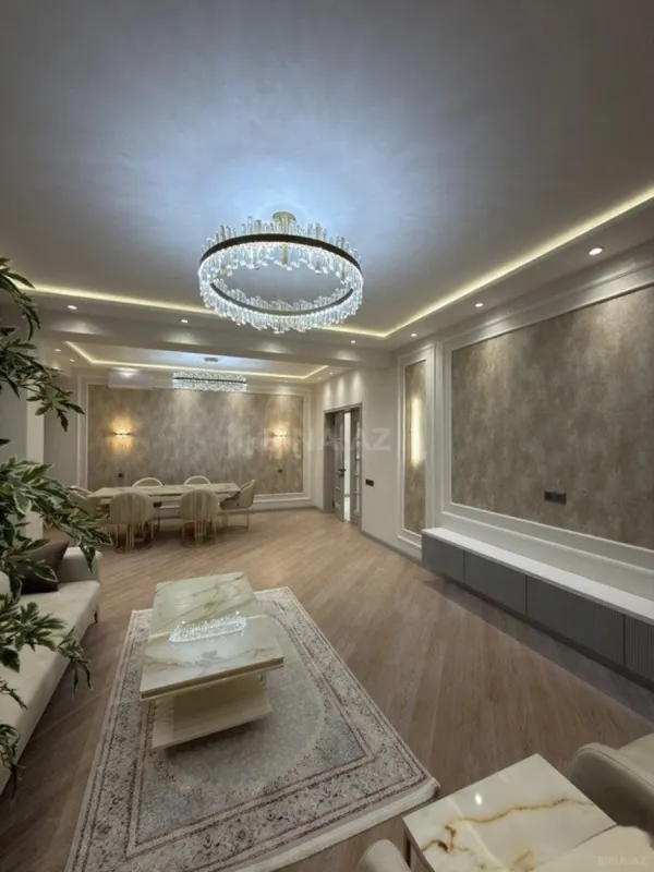 Satılır 3 otaqlı mənzil 141 m²