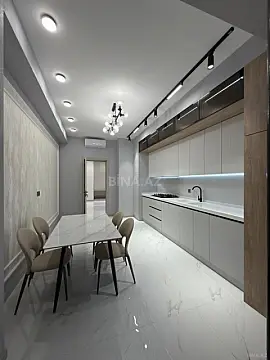 Satılır 3 otaqlı mənzil 141 m²