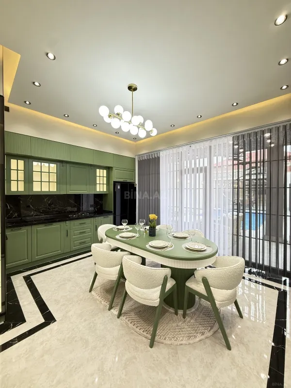 Satılır 5 otaqlı həyət evi 180 m²