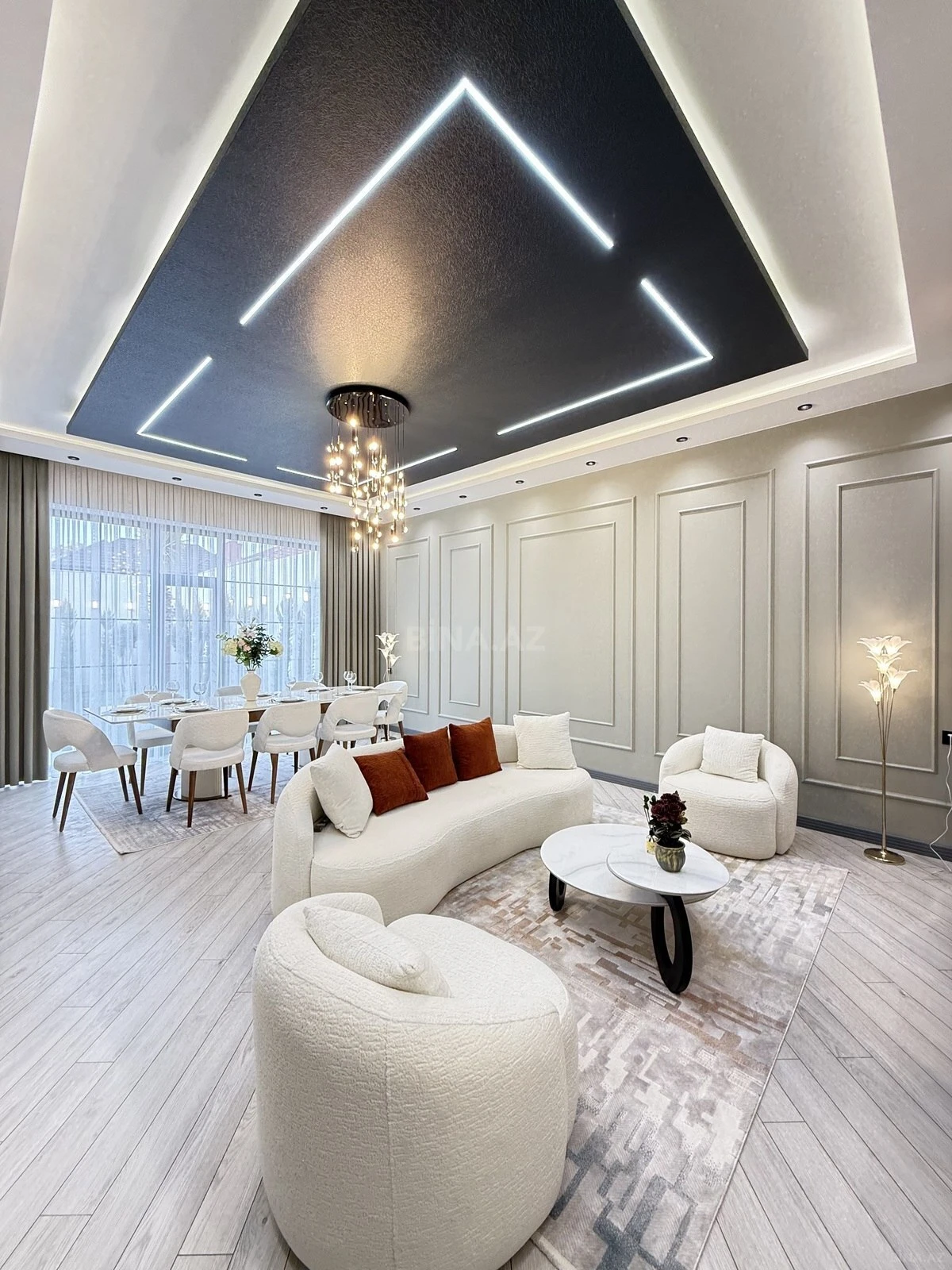 Satılır 5 otaqlı həyət evi 180 m²