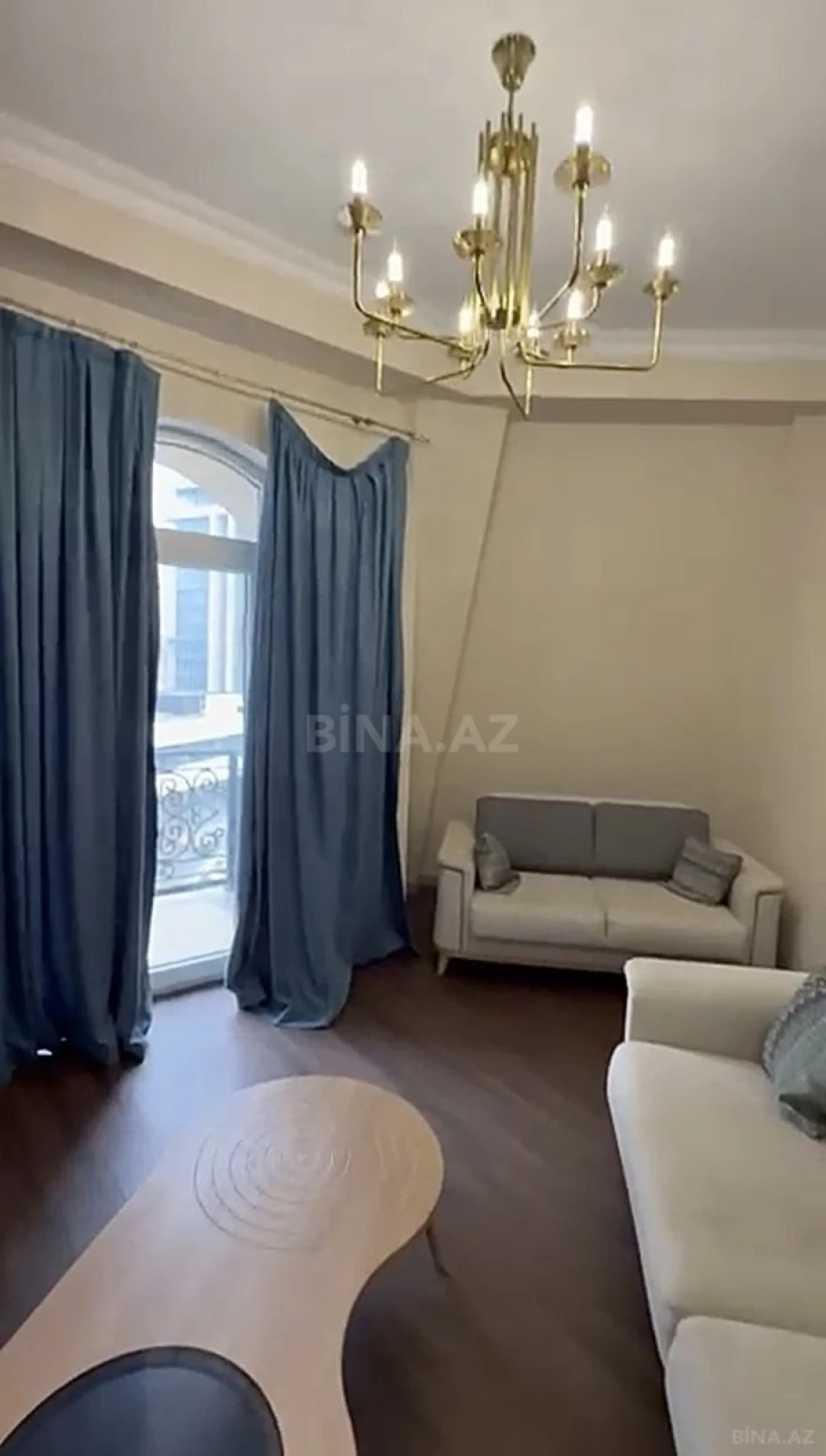 Satılır 3 otaqlı mənzil 101 m²