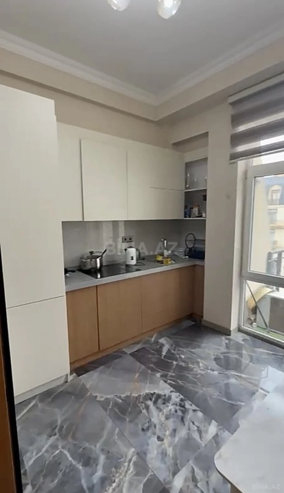 Satılır 3 otaqlı mənzil 101 m²