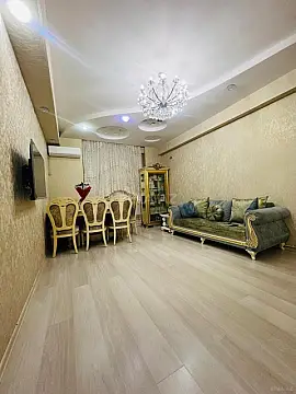 Satılır 2 otaqlı mənzil 72 m²