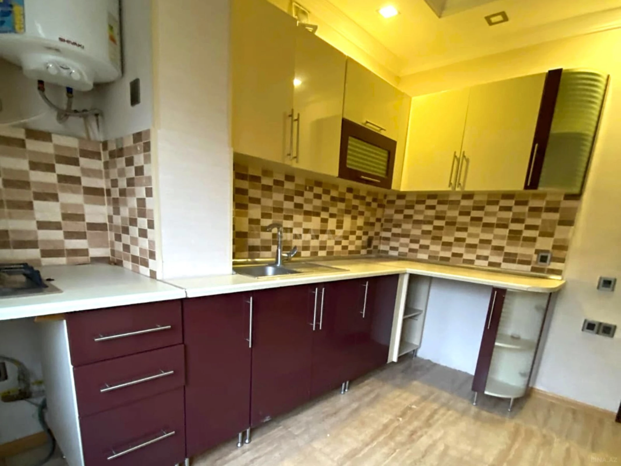 Satılır 3 otaqlı mənzil 85 m²