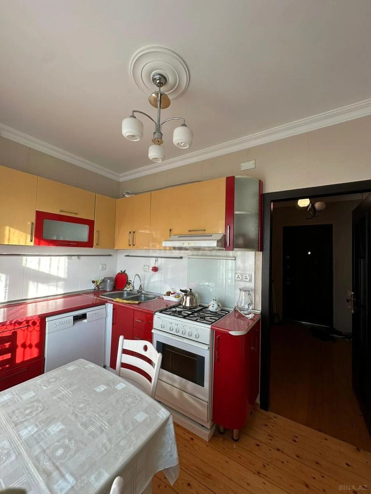 Satılır 2 otaqlı mənzil 53 m²