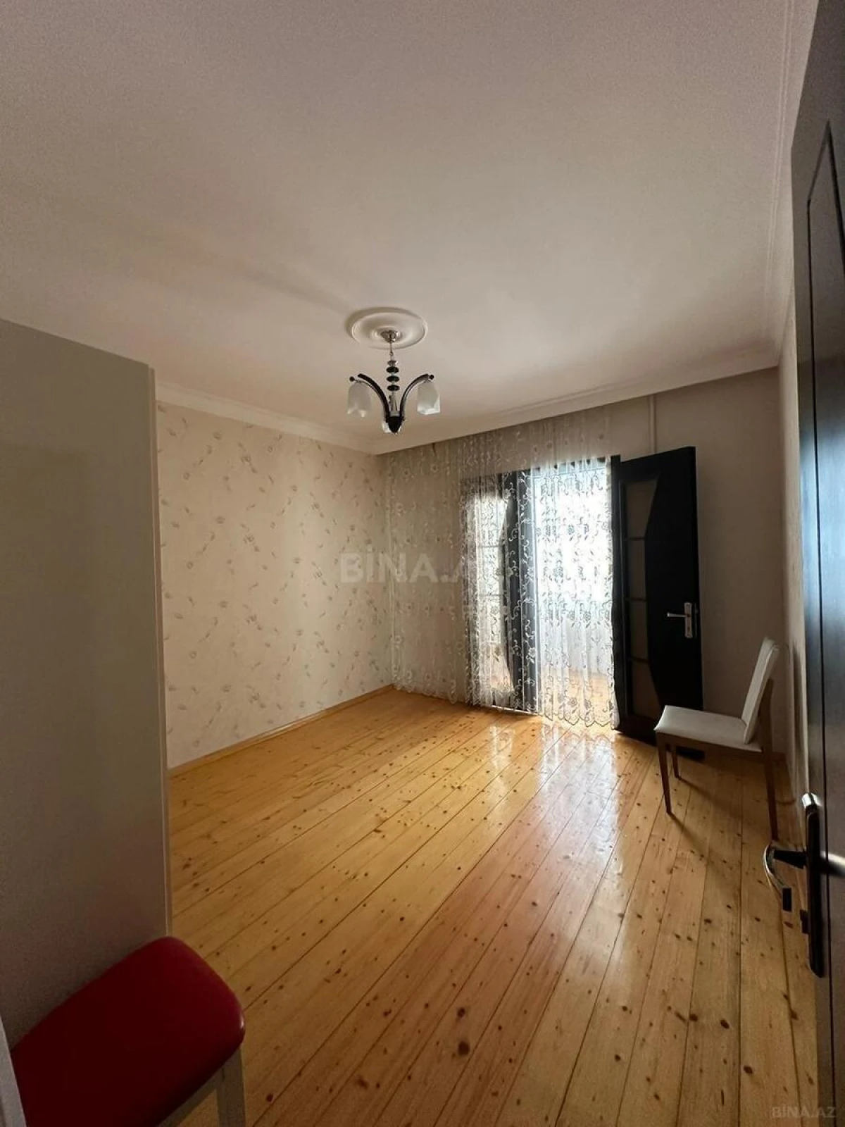 Satılır 2 otaqlı mənzil 53 m²