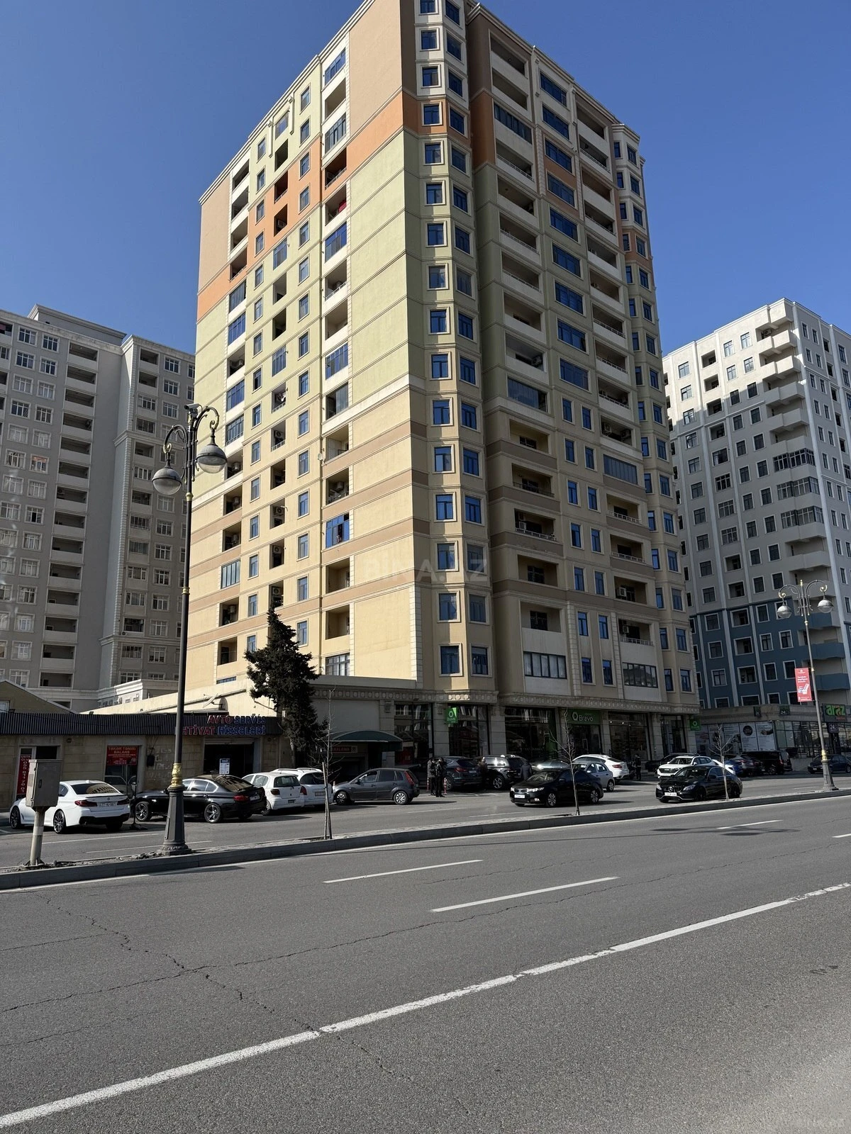 Kirayə verilir 2 otaqlı mənzil 110 m²