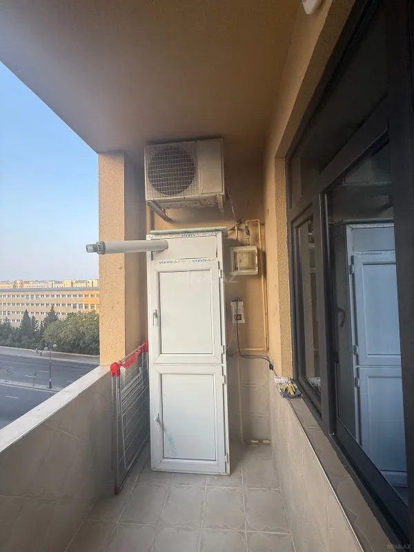 Kirayə verilir 2 otaqlı mənzil 110 m²