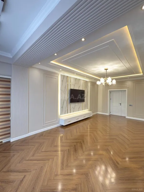 Satılır 3 otaqlı mənzil 118 m²