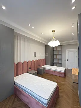 Satılır 3 otaqlı mənzil 118 m²