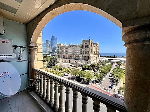 Kirayə verilir 3 otaqlı mənzil 110 m²