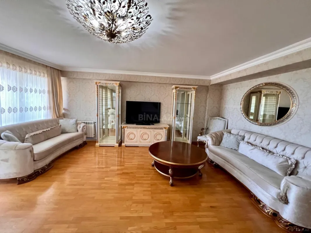 Kirayə verilir 3 otaqlı mənzil 110 m²