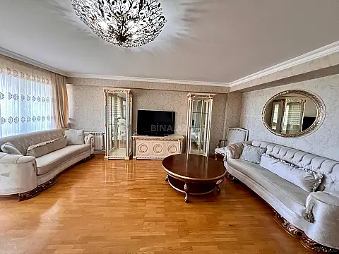 Kirayə verilir 3 otaqlı mənzil 110 m²