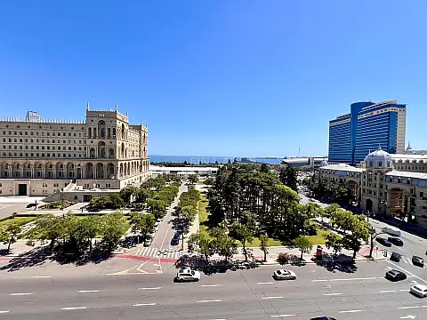 Kirayə verilir 3 otaqlı mənzil 110 m² — Bakı 3 otaq 110.00 m²