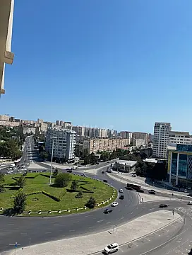Satılır 3 otaqlı mənzil 107 m²