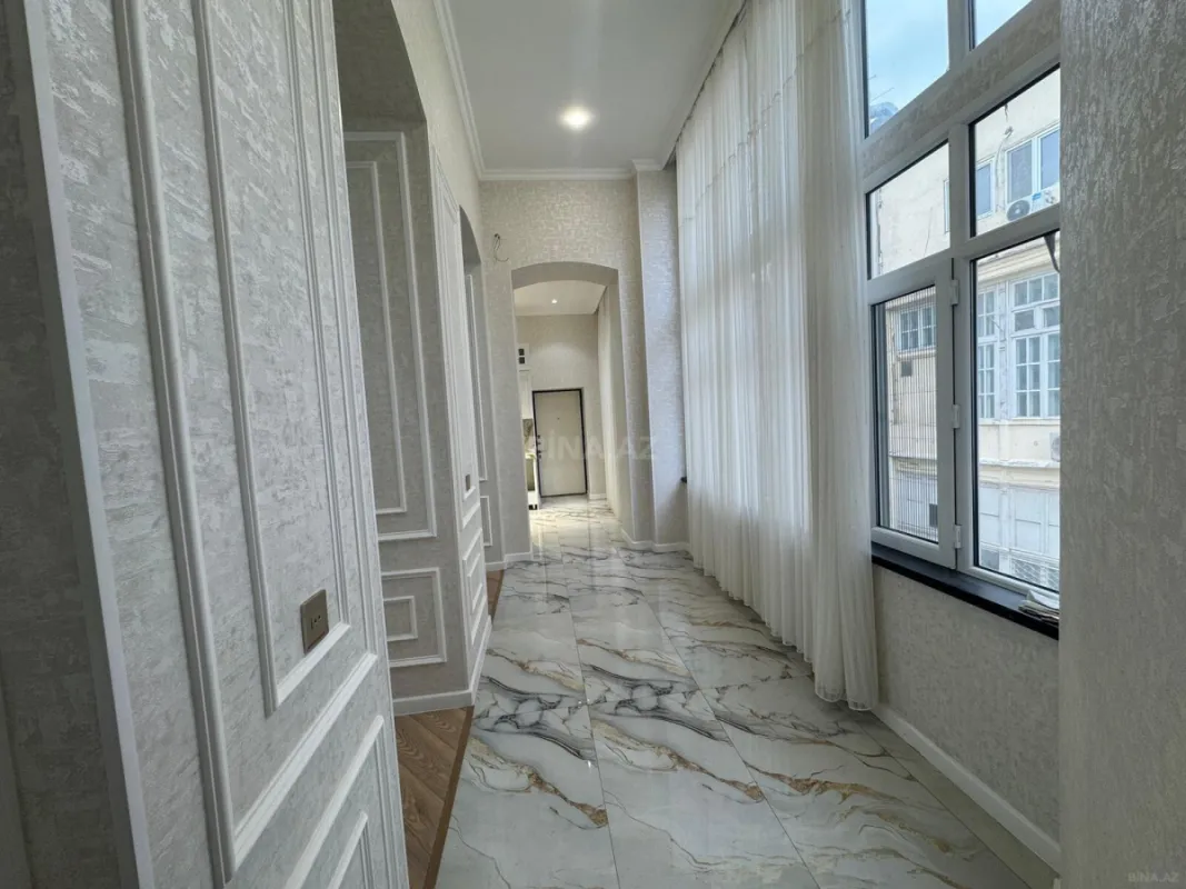 Satılır obyekt 134 m²