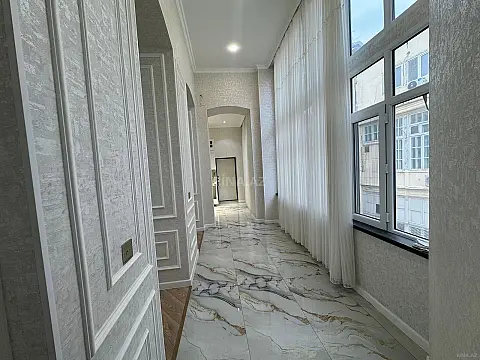 Satılır obyekt 134 m²