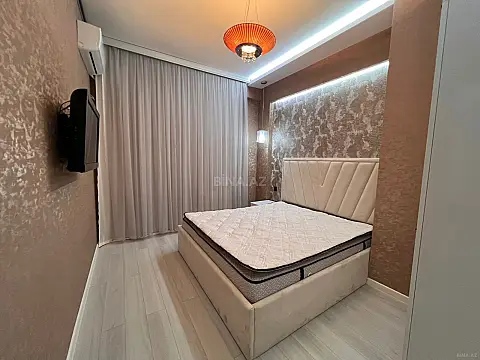 Kirayə verilir 2 otaqlı mənzil 65 m²