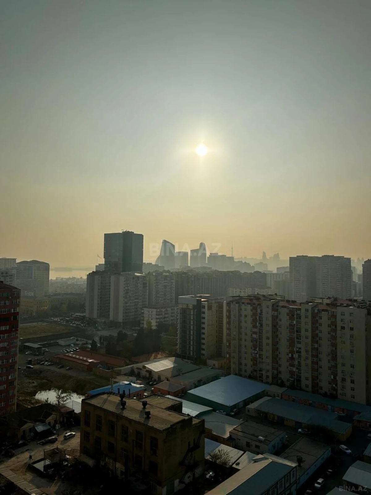 Satılır 2 otaqlı mənzil 75.7 m²