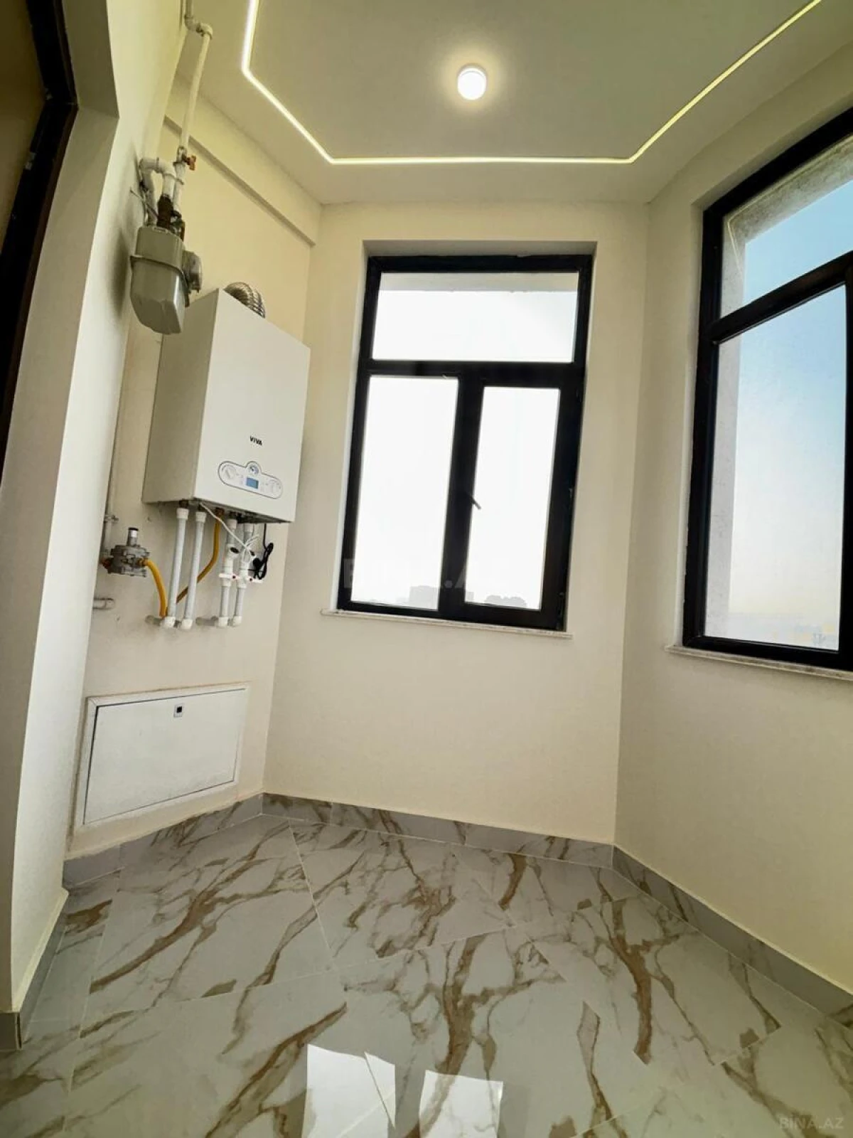 Satılır 2 otaqlı mənzil 75.7 m²