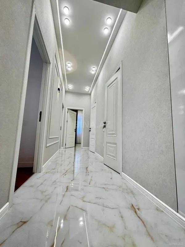 Satılır 2 otaqlı mənzil 75.7 m²