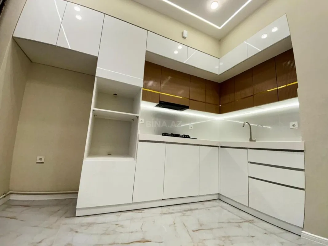 Satılır 2 otaqlı mənzil 75.7 m²