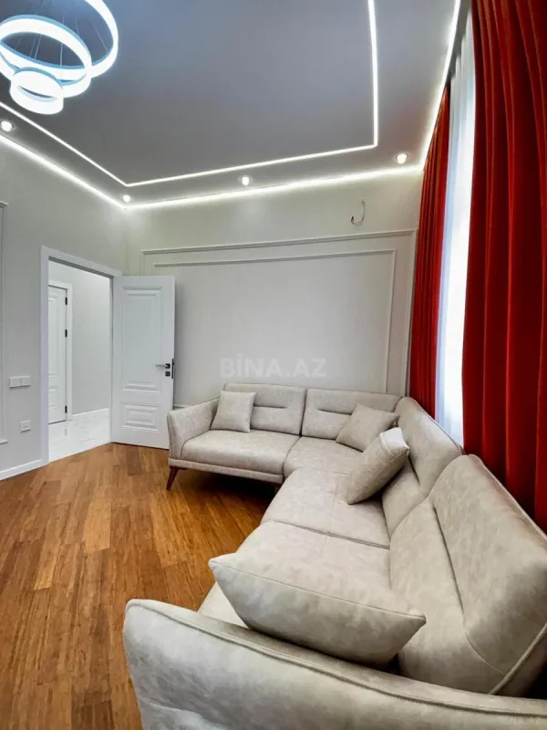 Satılır 2 otaqlı mənzil 75.7 m²