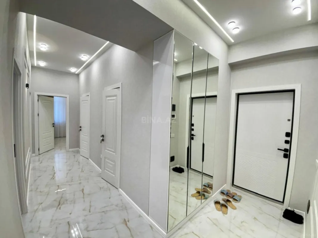 Satılır 2 otaqlı mənzil 75.7 m²