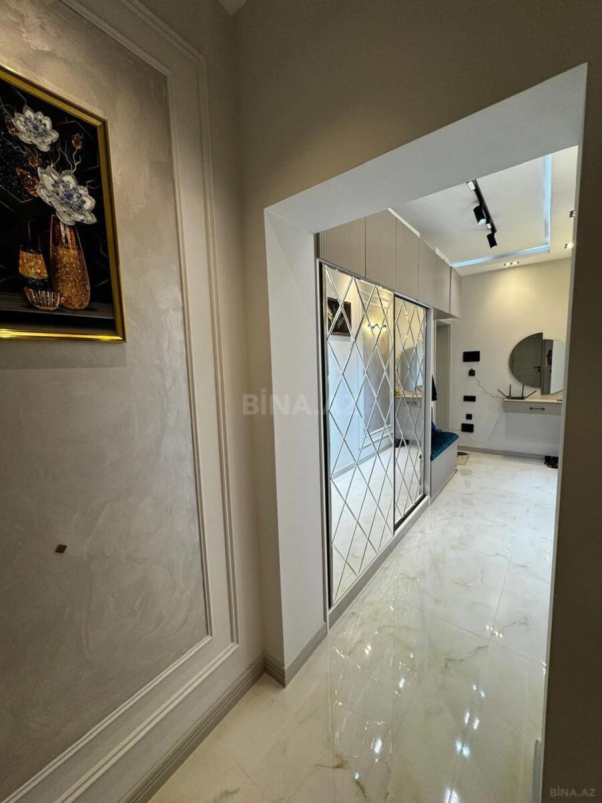 Satılır 3 otaqlı mənzil 92 m²