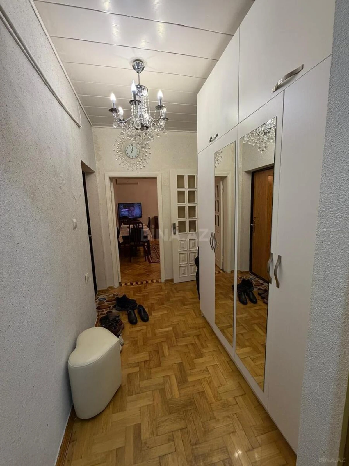 Satılır 2 otaqlı mənzil 70 m²