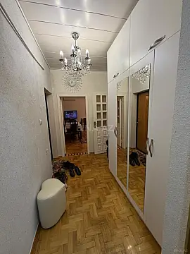Satılır 2 otaqlı mənzil 70 m²