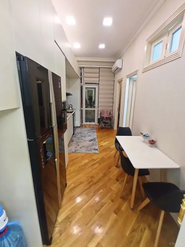 Satılır 3 otaqlı mənzil 77 m²