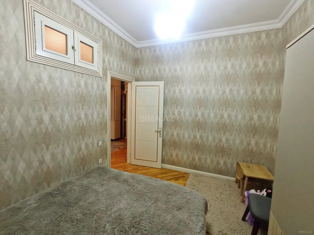 Satılır 3 otaqlı mənzil 77 m²