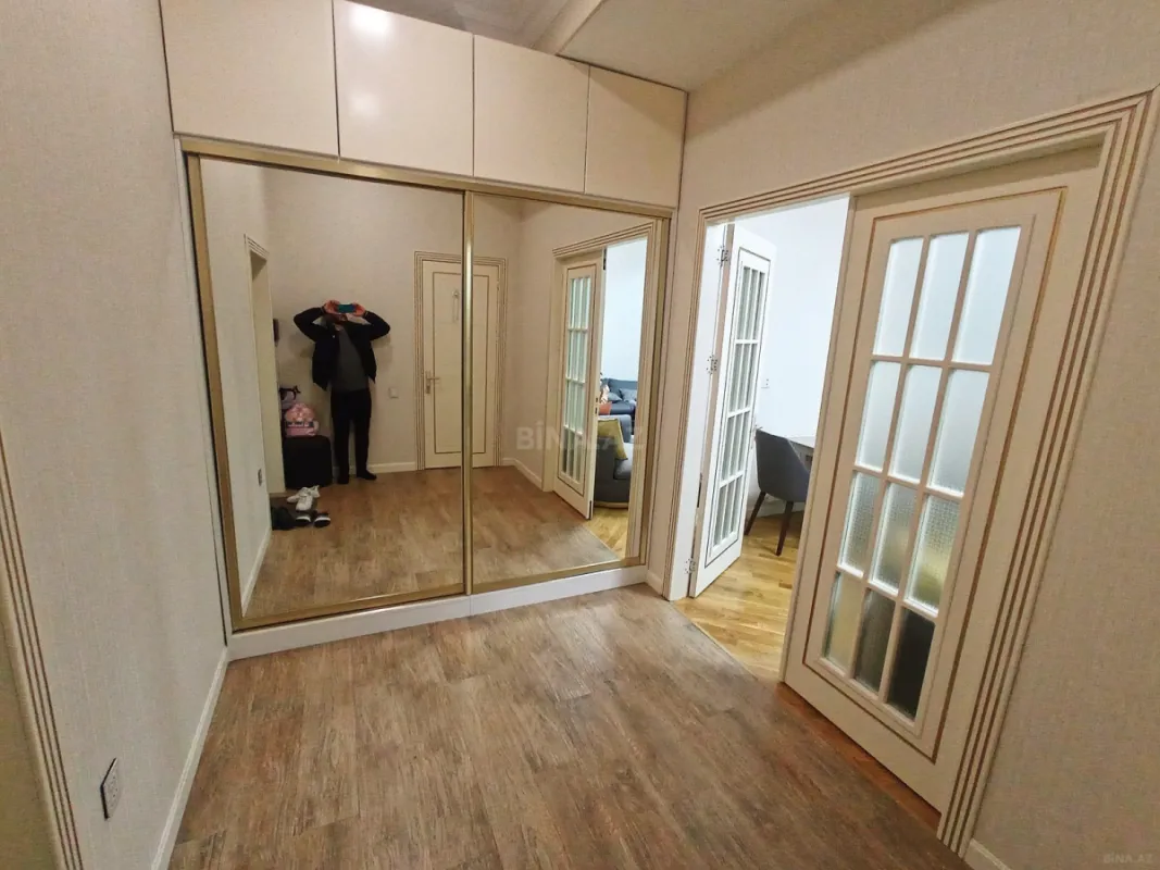 Satılır 3 otaqlı mənzil 77 m²