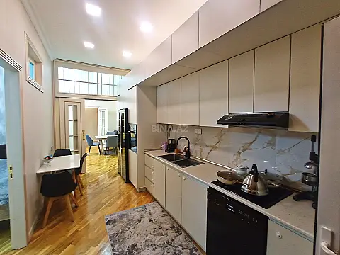 Satılır 3 otaqlı mənzil 77 m²